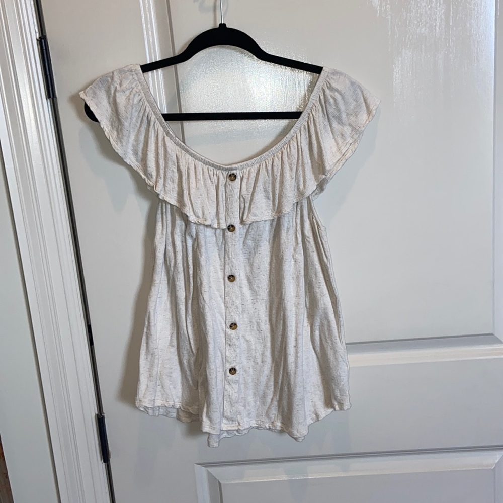 Target off the shoulder cream top. Size large.